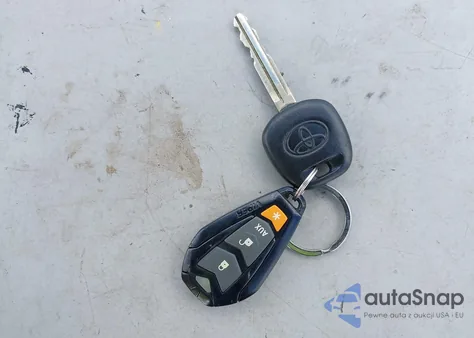 2006 Toyota Corolla S z USA, uszkodzony, nr VIN 1NXBR32EX6Z593307